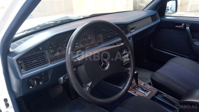 Mercedes 190 1992, 150,600 km - 2.0 l - Sumqayıt