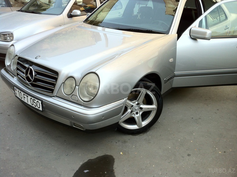 Mercedes E 280 1998, 156,500 km - 2.8 l - Bakı