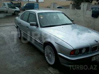 BMW 520 1994, 200,000 km - 1.9 l - Bakı