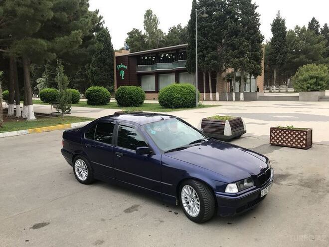 BMW 320 1996, 392,000 km - 2.0 l - Sumqayıt