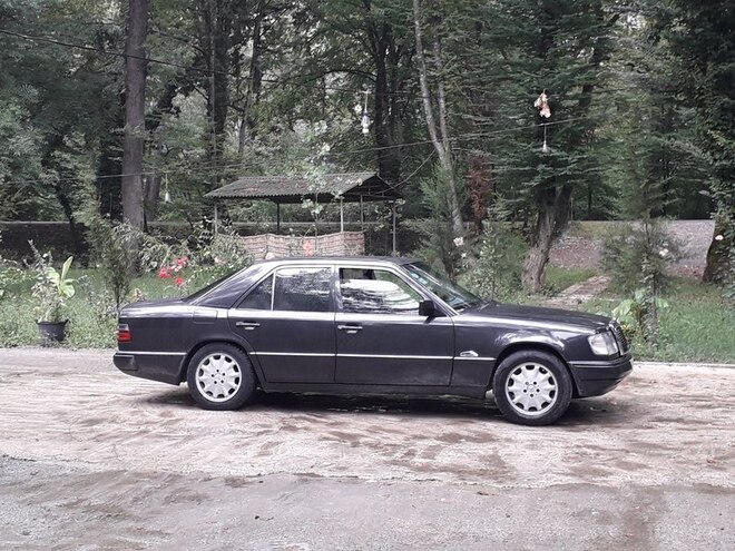 Mercedes E 230 1991, 347,805 km - 0.3 l - Bakı