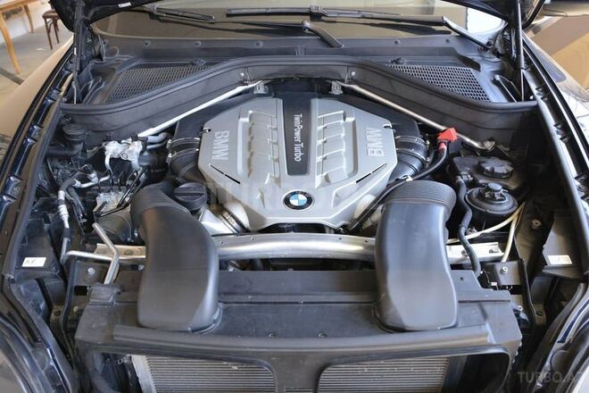 BMW X5 2010, 57,000 km - 4.4 l - Bakı