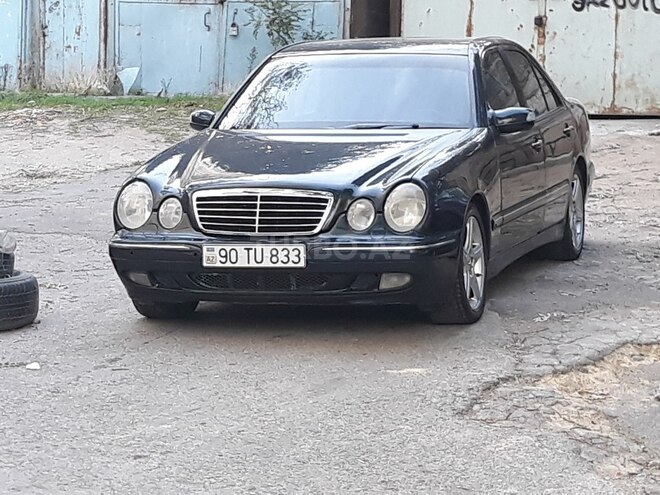 Mercedes E 240 1999, 299,468 km - 2.4 l - Bakı