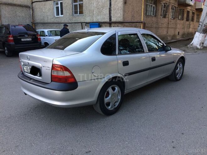 Opel Vectra 1998, 326,000 km - 1.8 l - Sumqayıt