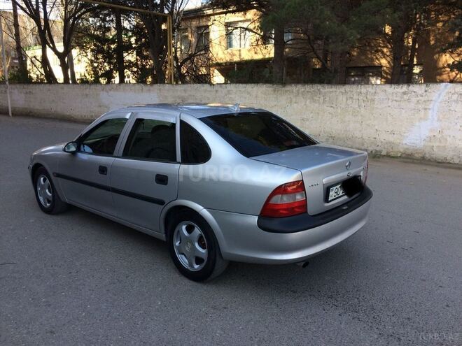 Opel Vectra 1998, 326,000 km - 1.8 l - Sumqayıt