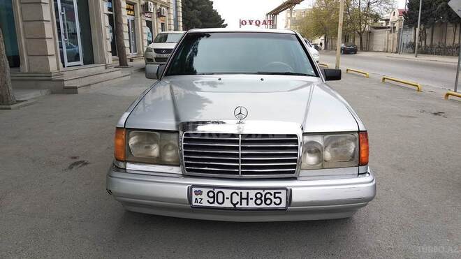 Mercedes E 200 1992, 250,000 km - 2.0 l - Bakı