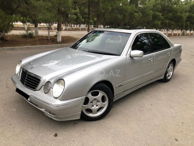 Mercedes E 220 2001, 353,000 km - 2.2 l - Bakı