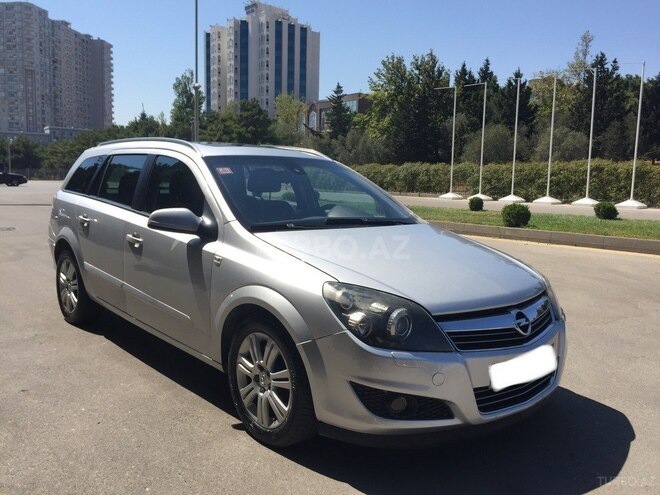 Opel Astra 2009, 200,000 km - 1.9 l - Bakı