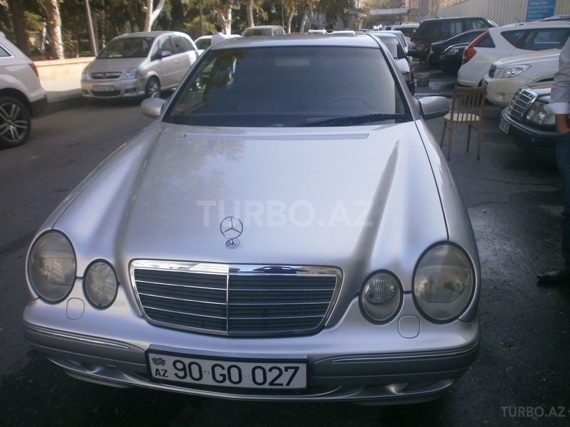 Mercedes E 270 2001, 300,000 km - 2.7 l - Bakı