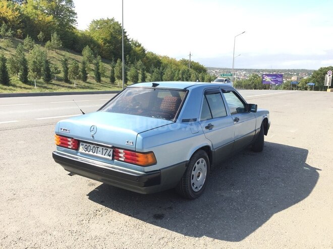 Mercedes 190 1990, 321,000 km - 1.8 l - Qusar