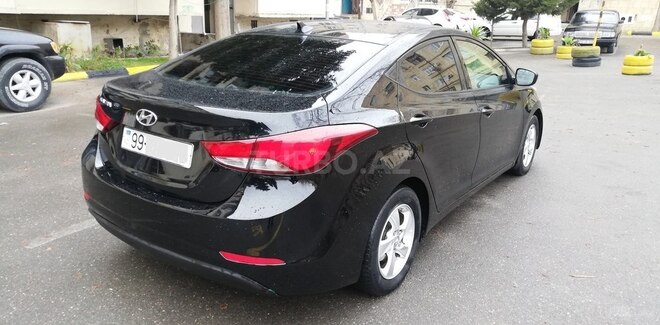 Hyundai Elantra 2015, 131,456 km - 1.8 l - Bakı