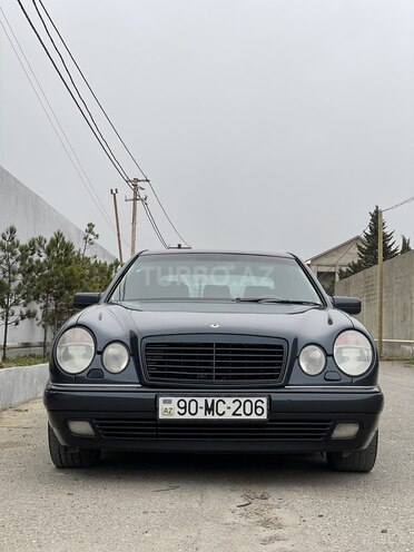 Mercedes E 240 1998, 257,453 km - 2.4 l - Bakı