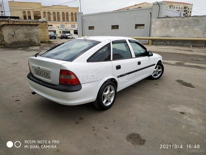 Opel Vectra 1997, 272,000 km - 1.8 l - Sumqayıt