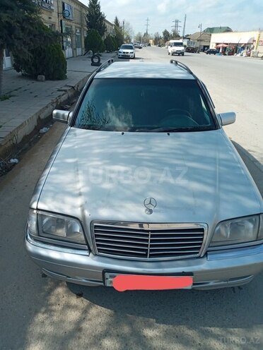 Mercedes C 220 1998, 428,100 km - 2.2 l - Salyan