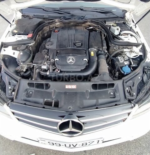 Mercedes C 250 2013, 145,070 km - 1.8 l - Bakı