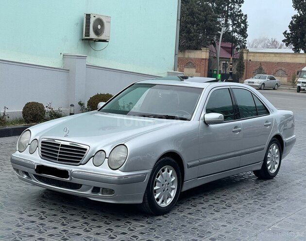 Mercedes E 200 2001, 262,000 km - 2.0 l - Gəncə