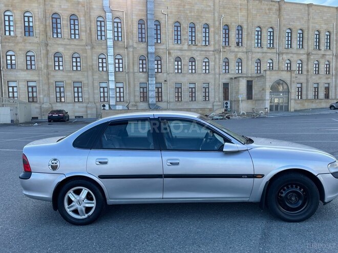 Opel Vectra 1998, 285,000 km - 1.8 l - Bakı