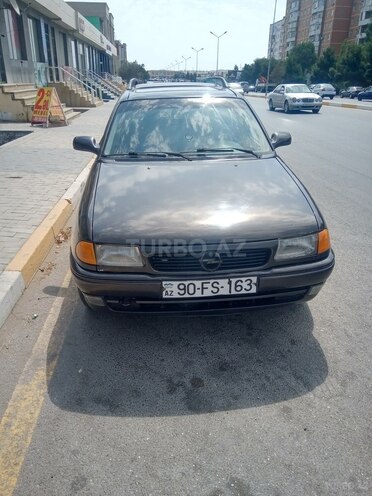 Opel Astra 1996, 348,000 km - 2.0 l - Sumqayıt