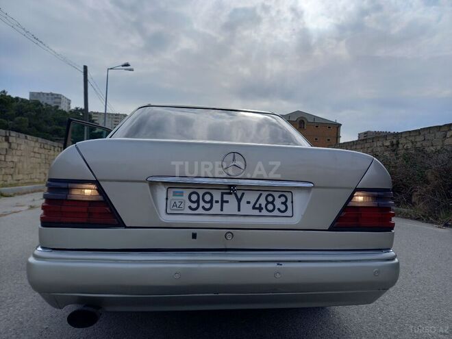 Mercedes E 200 1994, 450,000 km - 2.0 l - Bakı