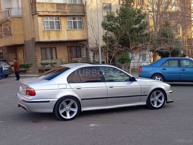 BMW 530 2000, 285,000 km - 3.0 l - Bakı