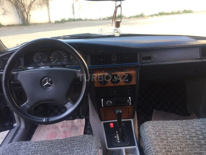 Mercedes 190 1992, 310,000 km - 2.0 l - Bakı
