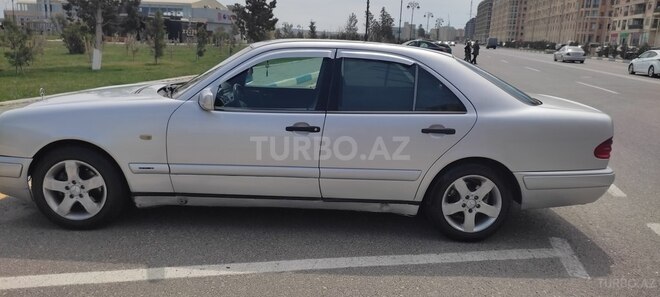 Mercedes E 200 1998, 470,000 km - 2.0 l - Sumqayıt