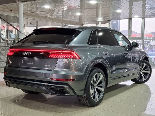 Audi Q8 2018, 67,500 km - 3.0 l - Bakı