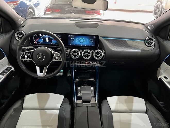 Mercedes GLA 250 2021, 1,600 km - 2.0 l - Bakı