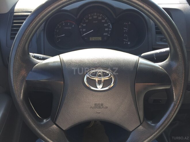 Toyota Hilux 2012, 167,000 km - 2.5 l - Bakı