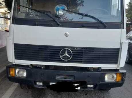 Mercedes 809 D 1994