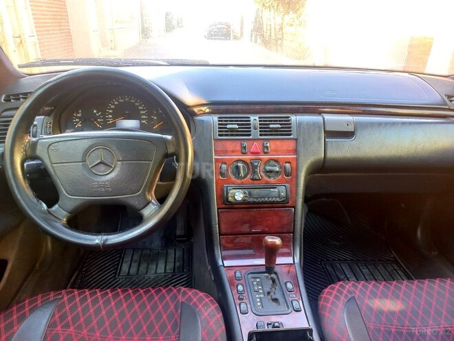 Mercedes E 290 1998, 313,434 km - 2.9 l - Bakı