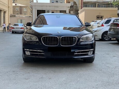 BMW 760 2013