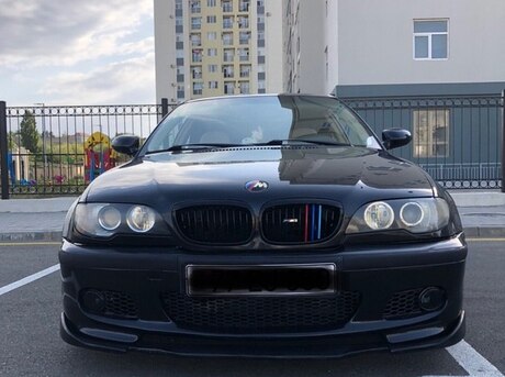BMW 330 2005