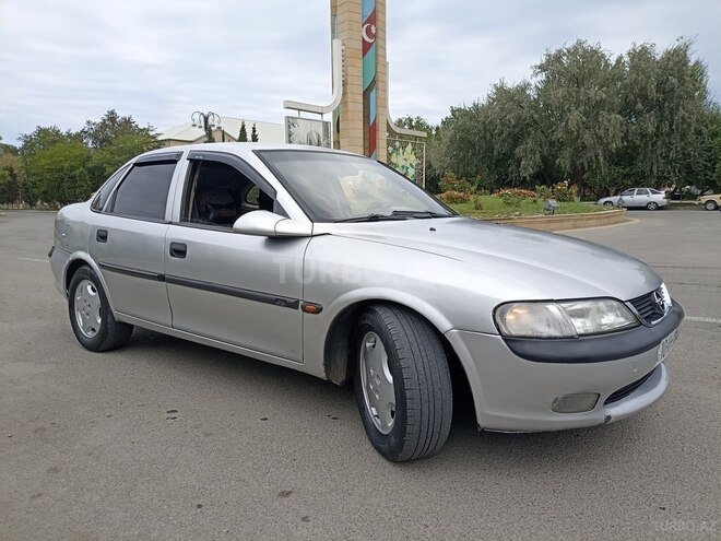 Opel Vectra 1996, 246,794 km - 1.8 l - Sumqayıt