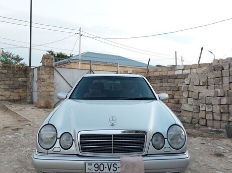 Mercedes E 240 1998