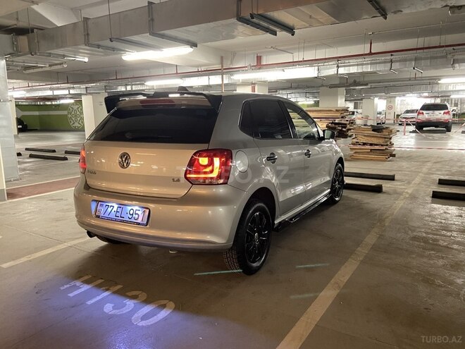 Volkswagen Polo 2013, 127,000 km - 1.4 l - Bakı