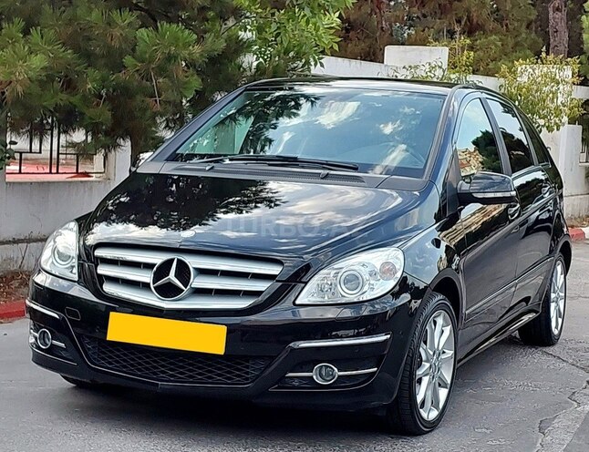 Mercedes B 180 2011, 165,000 km - 1.7 l - Bakı
