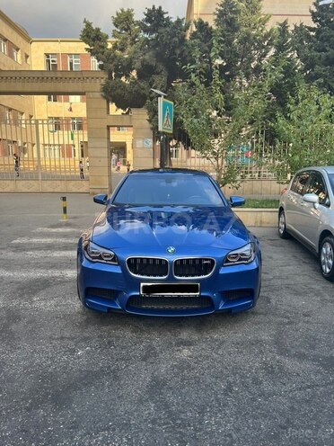 BMW M5 2014, 76,000 km - 4.4 l - Bakı