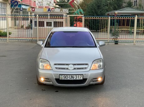 Opel Signum 2003