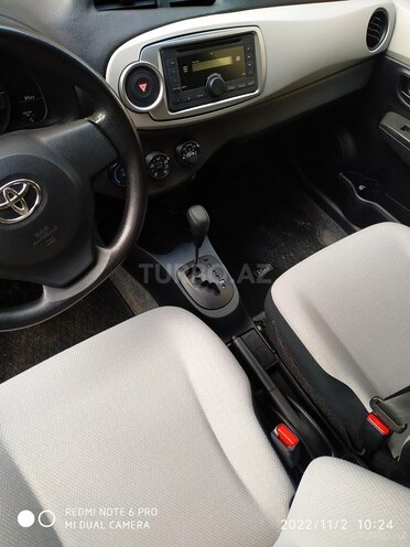 Toyota Vitz 2011, 28,000 km - 1.3 l - Bakı