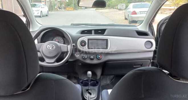 Toyota Vitz 2011, 92,000 km - 1.3 l - Bakı