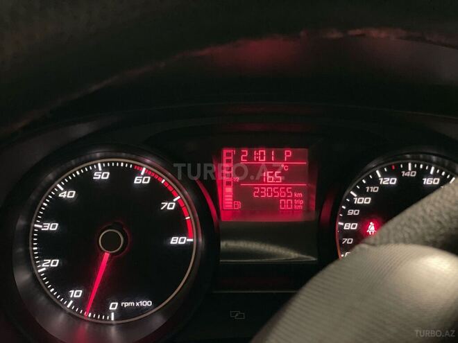 SEAT Ibiza 2012, 230,565 km - 1.6 l - Bakı