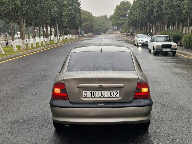 Opel Vectra 1997, 245,687 km - 1.8 l - Sumqayıt