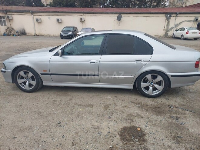 BMW 528 1999, 235,000 km - 2.8 l - Bakı