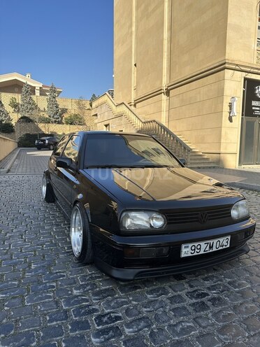 Volkswagen Golf 1996, 299,000 km - 1.8 l - Bakı