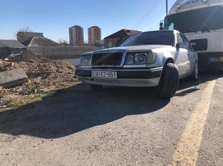 Mercedes E 180 1991