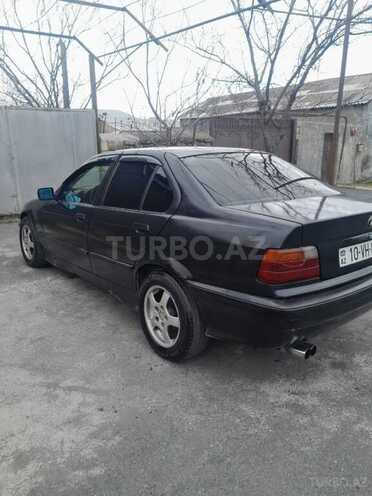 BMW 316 1992, 111,111 km - 1.6 l - Qax
