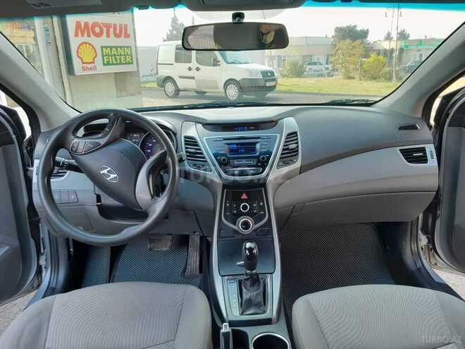 Hyundai Elantra 2015, 23,300 km - 1.8 l - Bakı