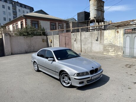 BMW 523 2001