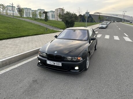 BMW M5 2000